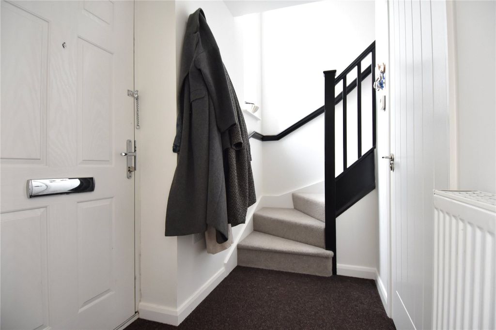 Property photo 3 of 18 Picture No. 07