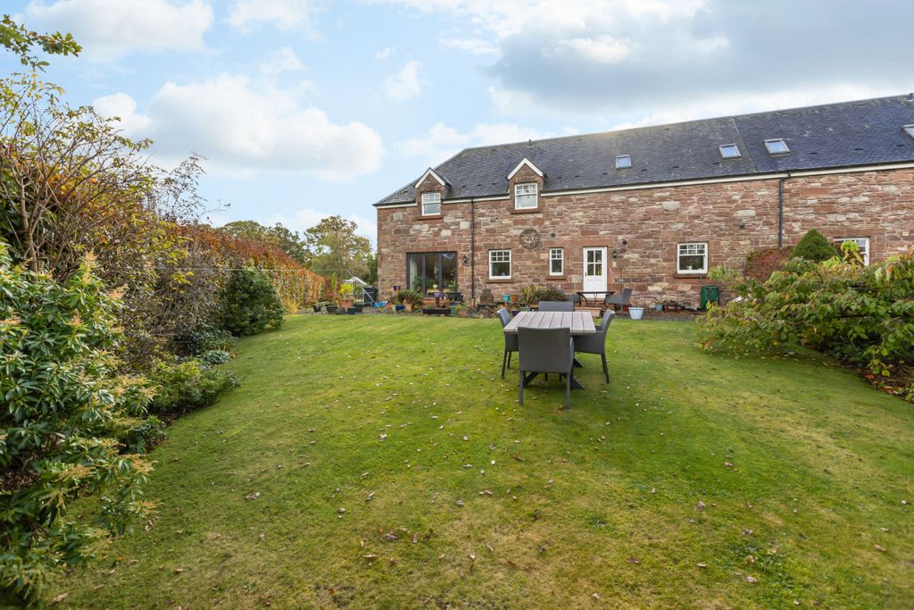 Property photo 1 of 35