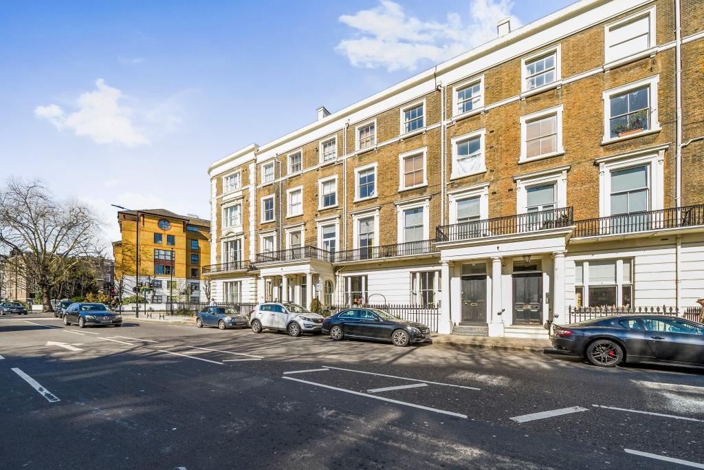 Property photo 2 of 17 External View