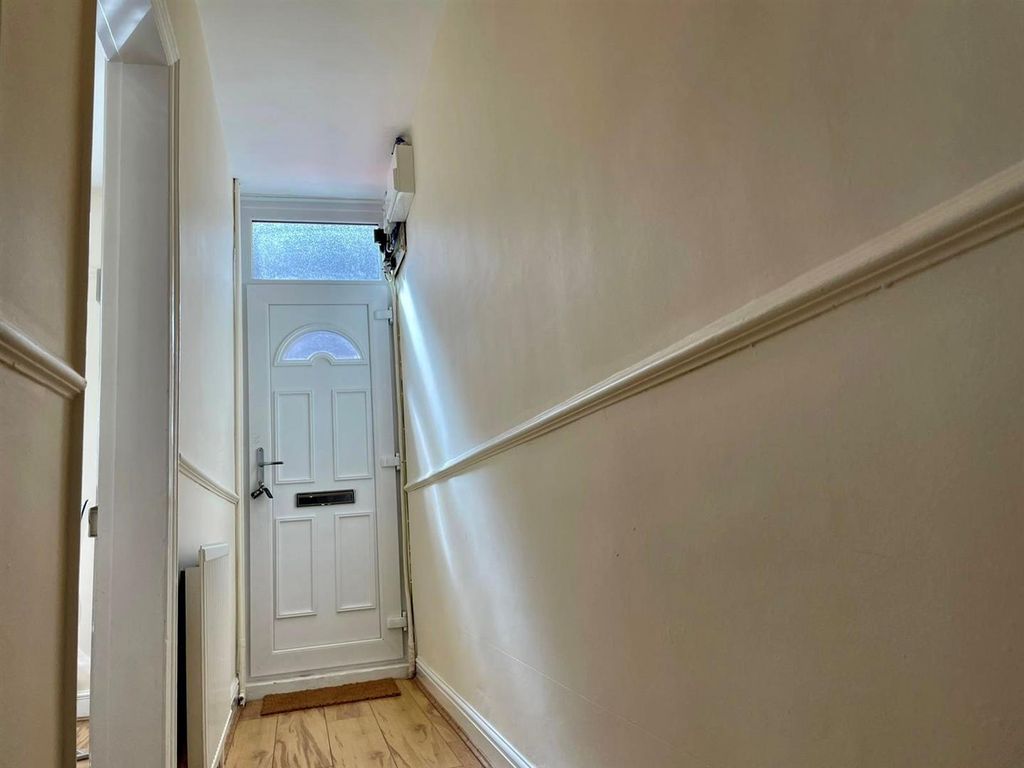 Property photo 2 of 9 3.Jpg