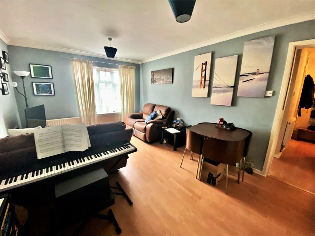 Property photo 2 of 7