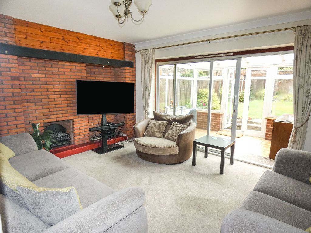 Property photo 3 of 14