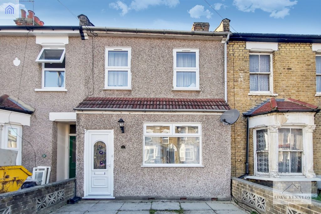 Property photo 1 of 13