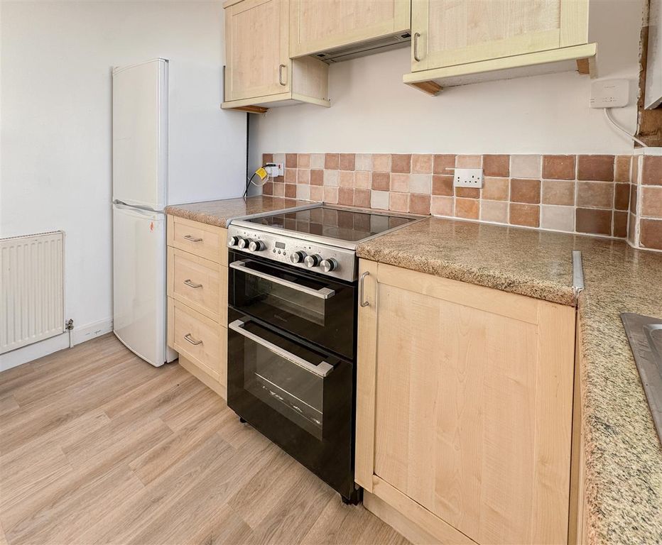 Property photo 3 of 12 9-Img_2795.Jpg