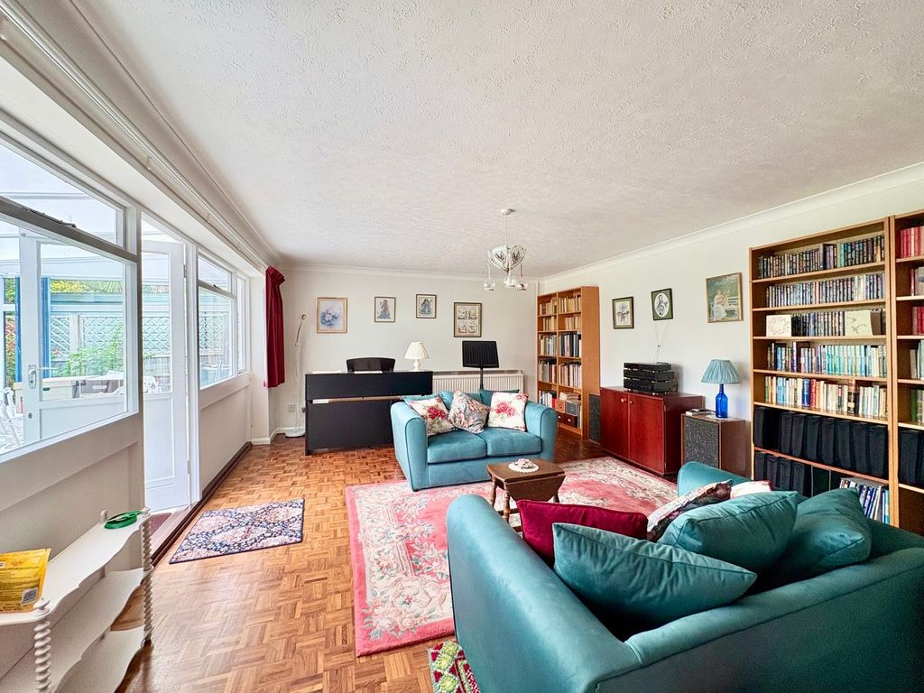 Property photo 3 of 22