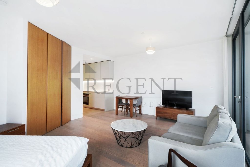 Property photo 3 of 14 Open Plan