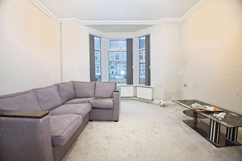 Property photo 2 of 20 Living Area