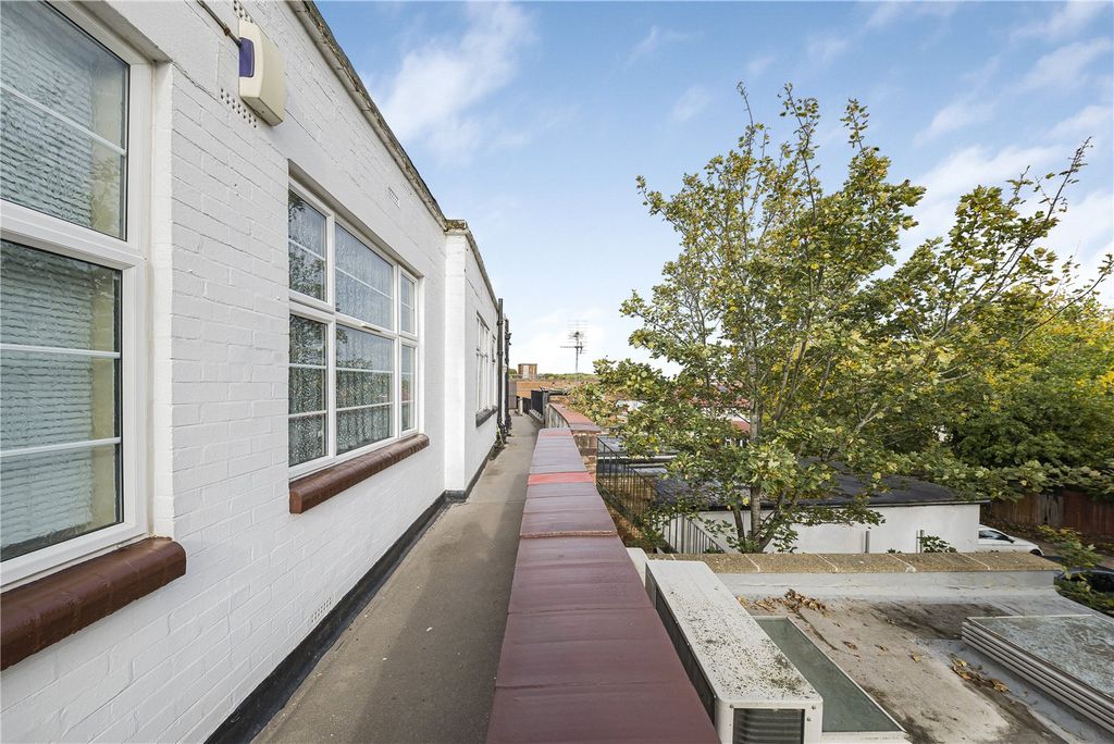 Property photo 1 of 13 Picture No. 16