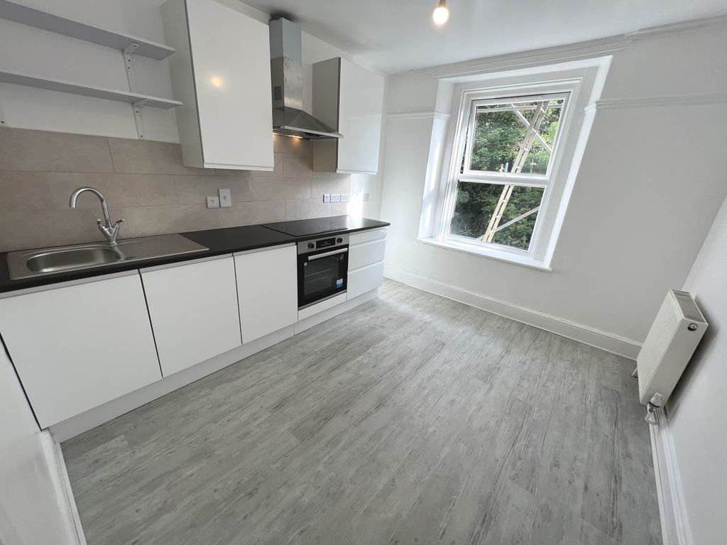 Property photo 1 of 4 Communal Kitchen