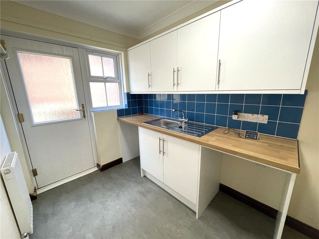 Property photo 3 of 11 Picture 3