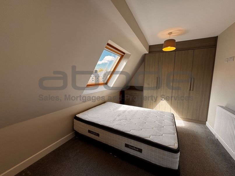 Property photo 1 of 10 Bedroom
