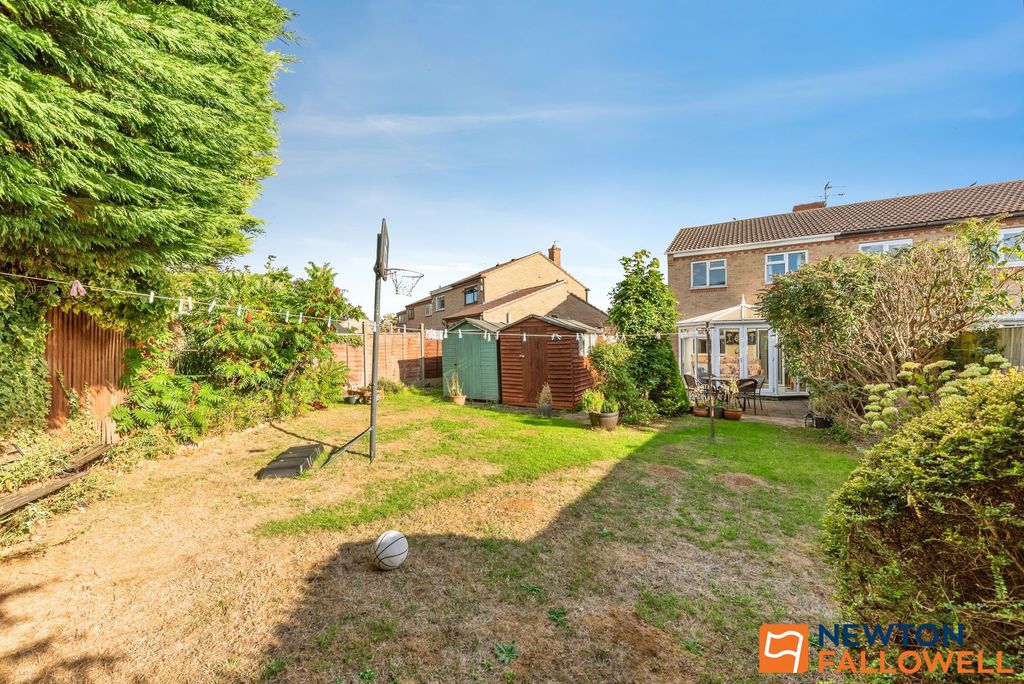 Property photo 2 of 19