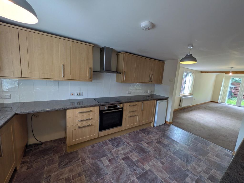 Property photo 2 of 15 Kitchen