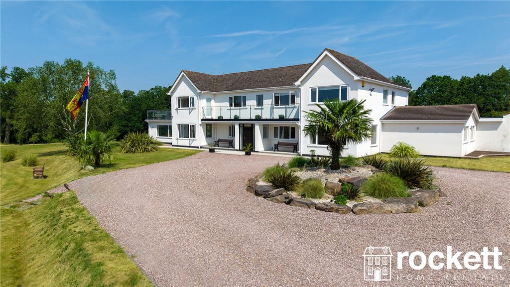 Property photo 2 of 65 Picture No. 61