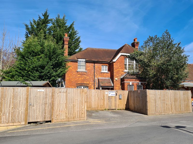 Property photo 1 of 12
