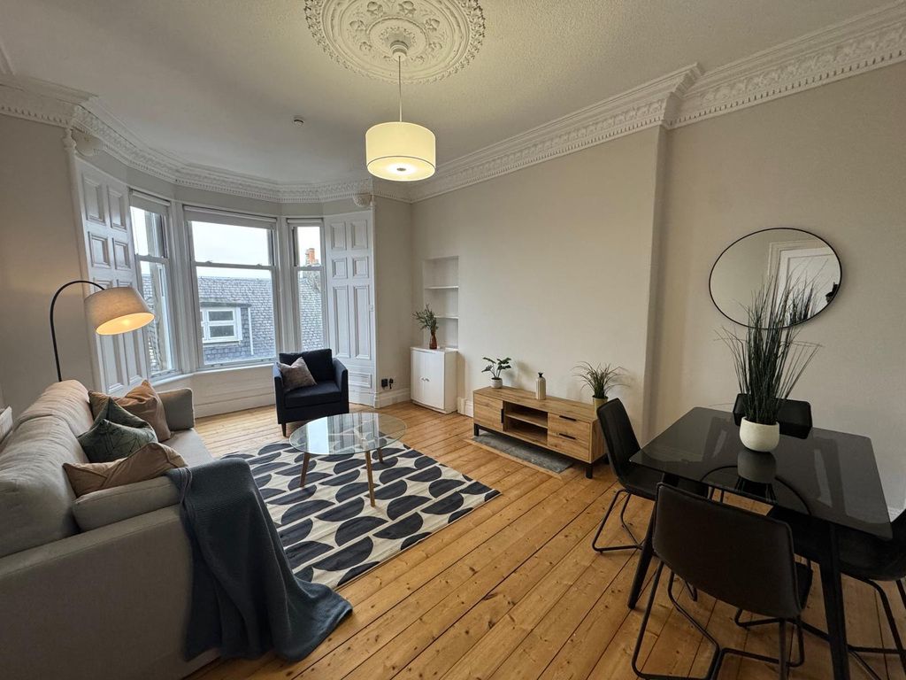 Property photo 3 of 11 Photo 3