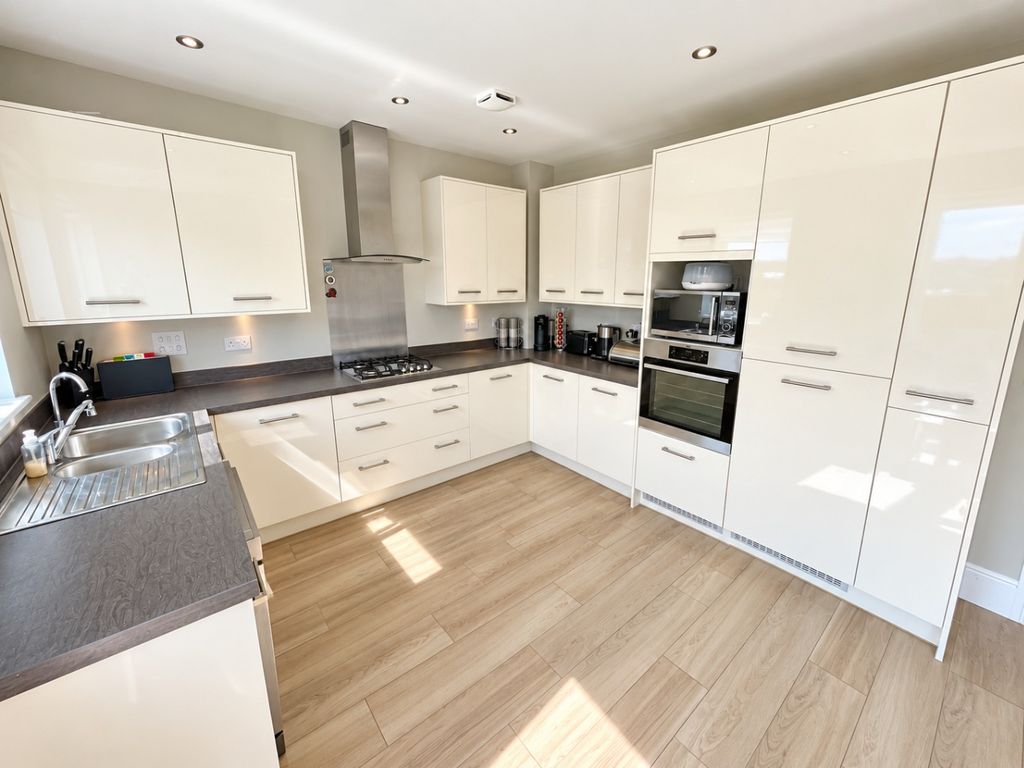 Property photo 3 of 9 3541574