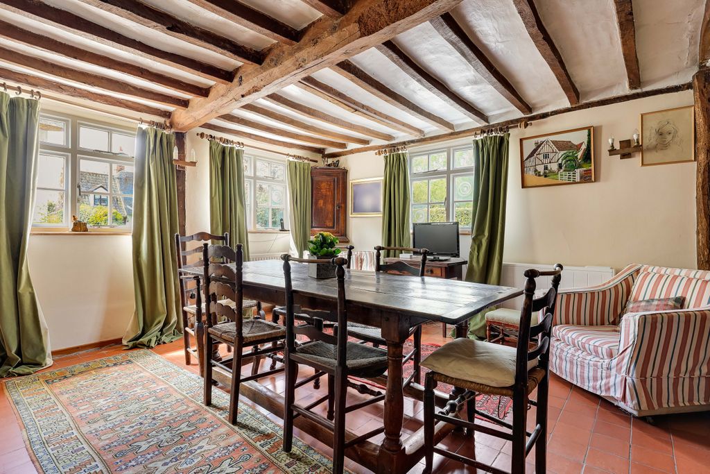 Property photo 3 of 23 Img7