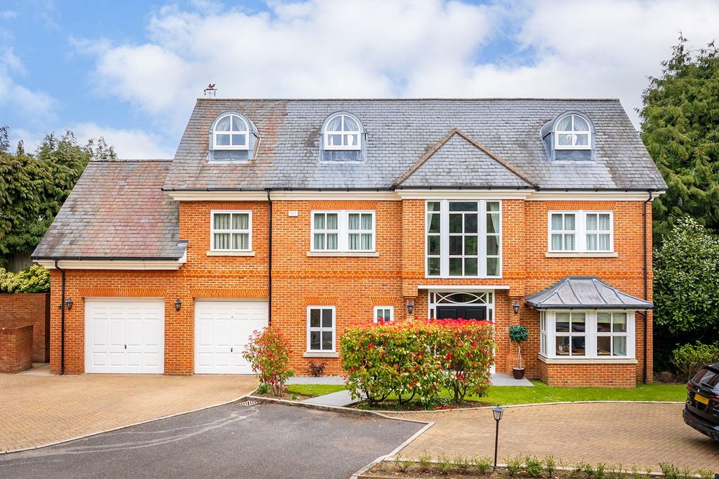 Property photo 1 of 33 Exterior