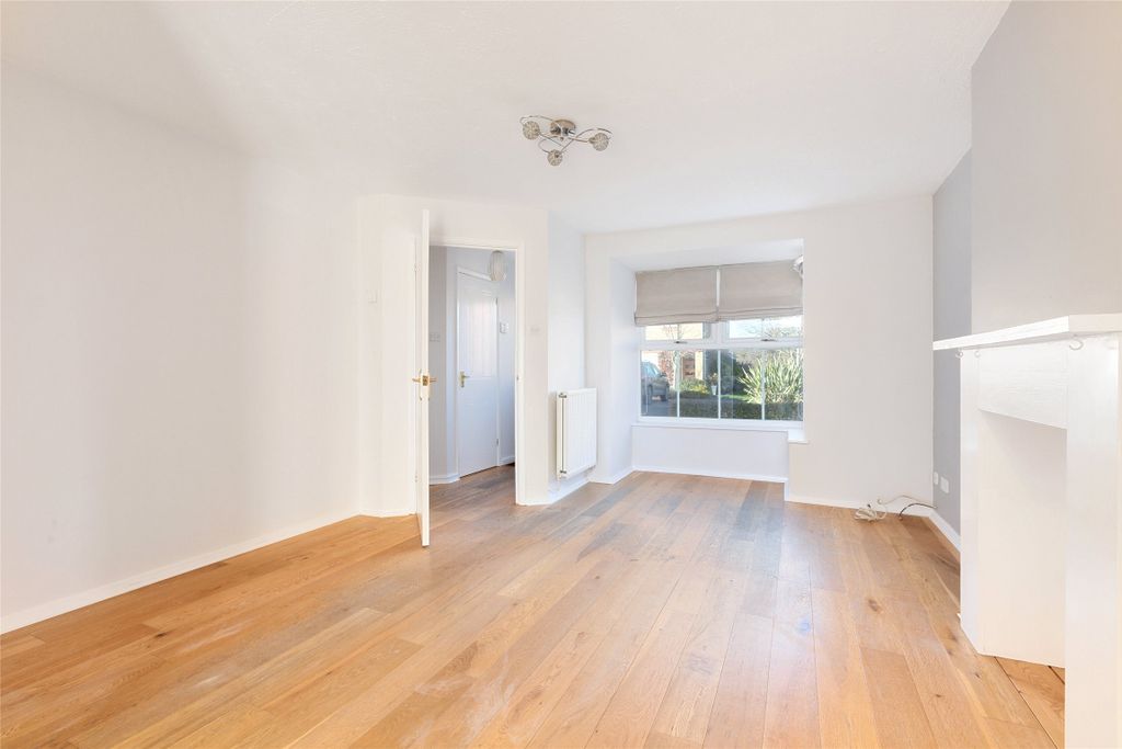 Property photo 2 of 13 Picture No. 15