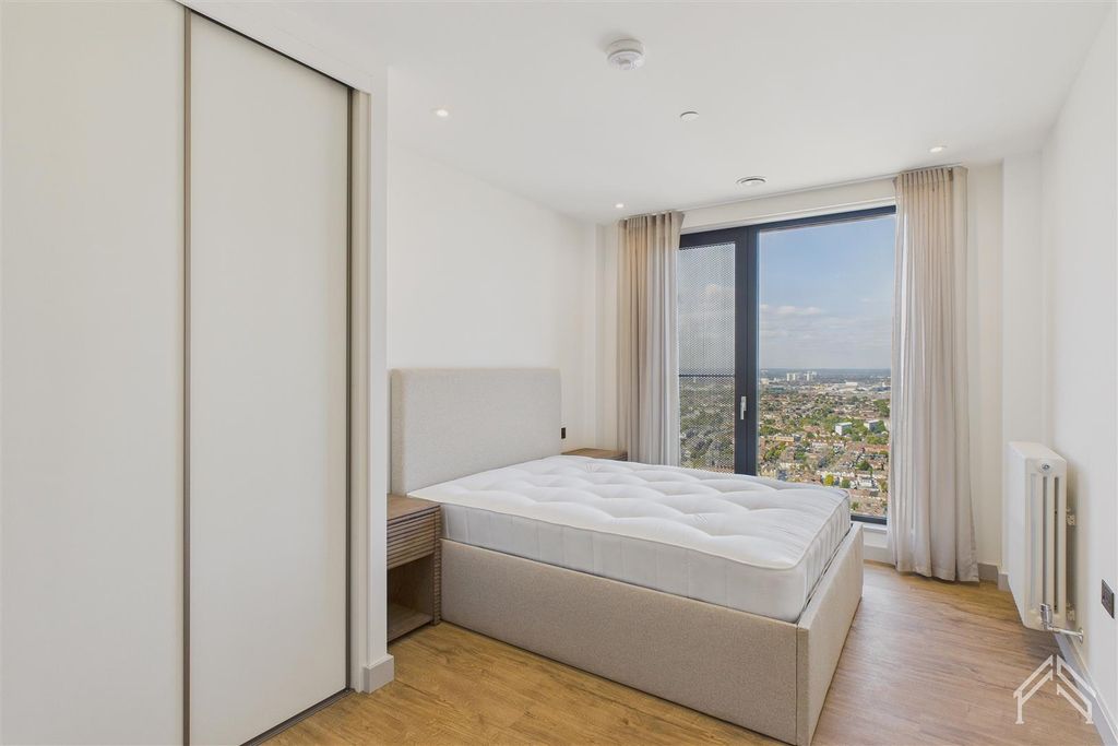 Property photo 3 of 22 3.Jpg