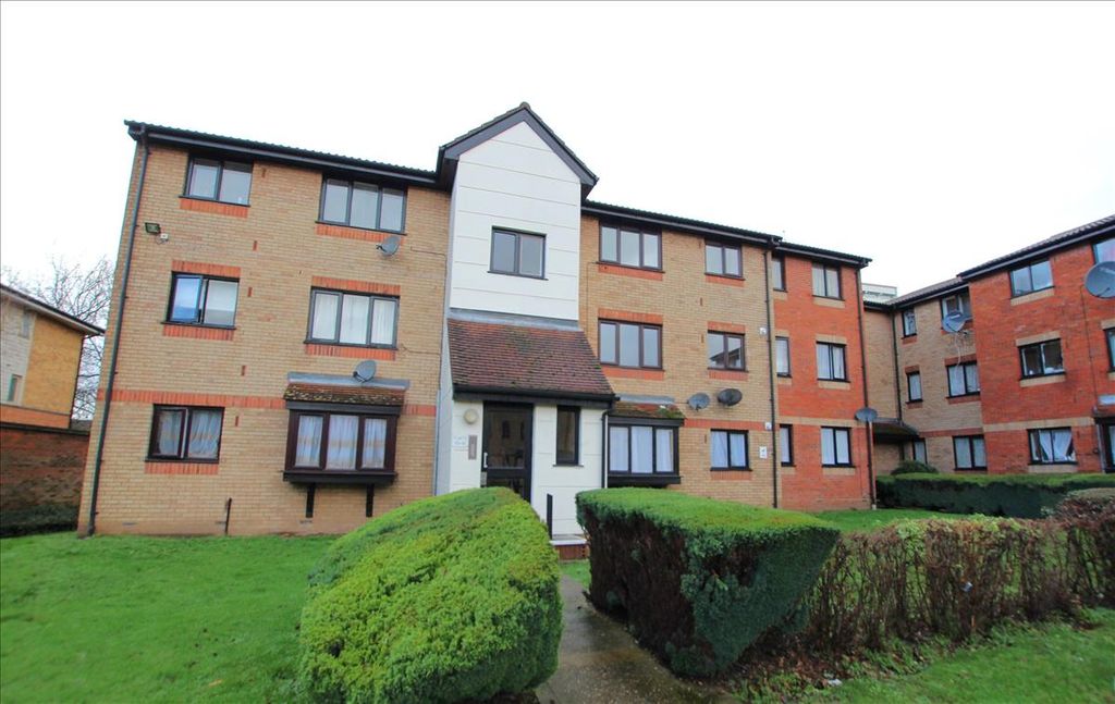 Property photo 1 of 8