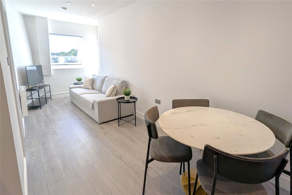 Property photo 3 of 9 Picture No. 42