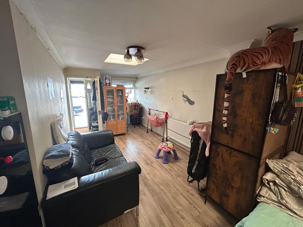 Additional image 24 of 21 bed flat for saleBroad Green, Wellingborough, Northamptonshire NN8