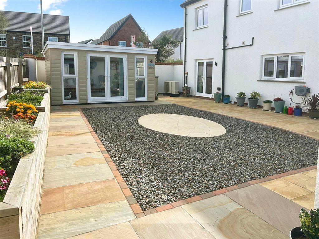 Property photo 3 of 19 Picture No. 28