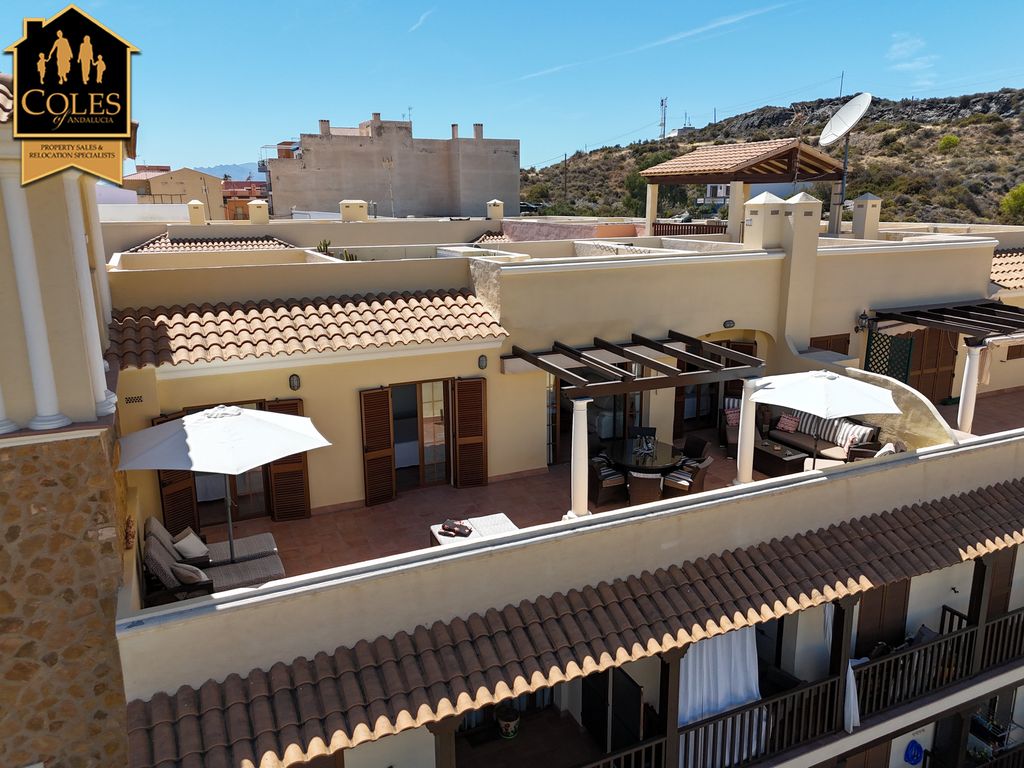 Property photo 1 of 28