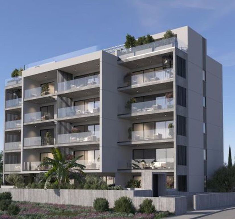 Property photo 1 of 11 Apartment Building