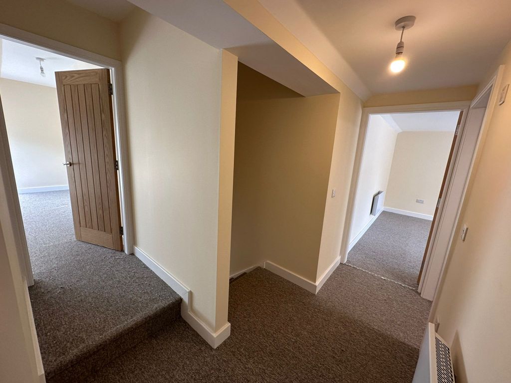 Property photo 2 of 28 Gallery