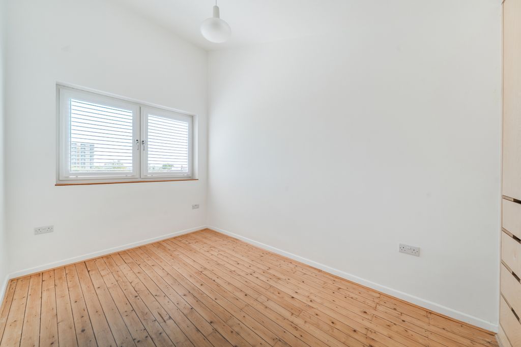 Property photo 3 of 25 Picture No. 04
