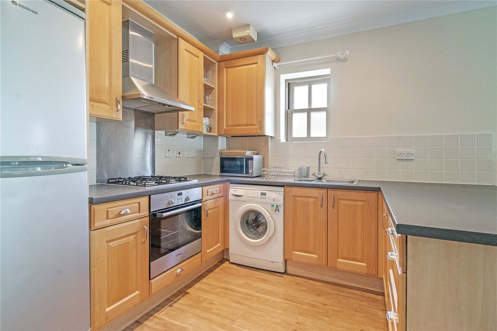 Property photo 3 of 13 Kitchen