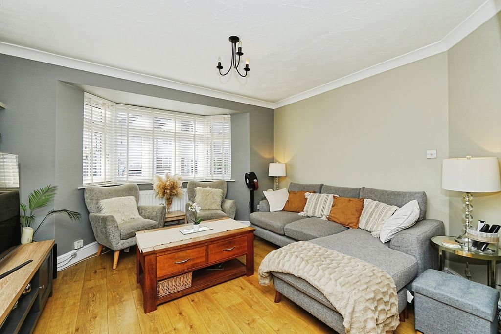 Property photo 2 of 23 Pbox-Img.Jpg