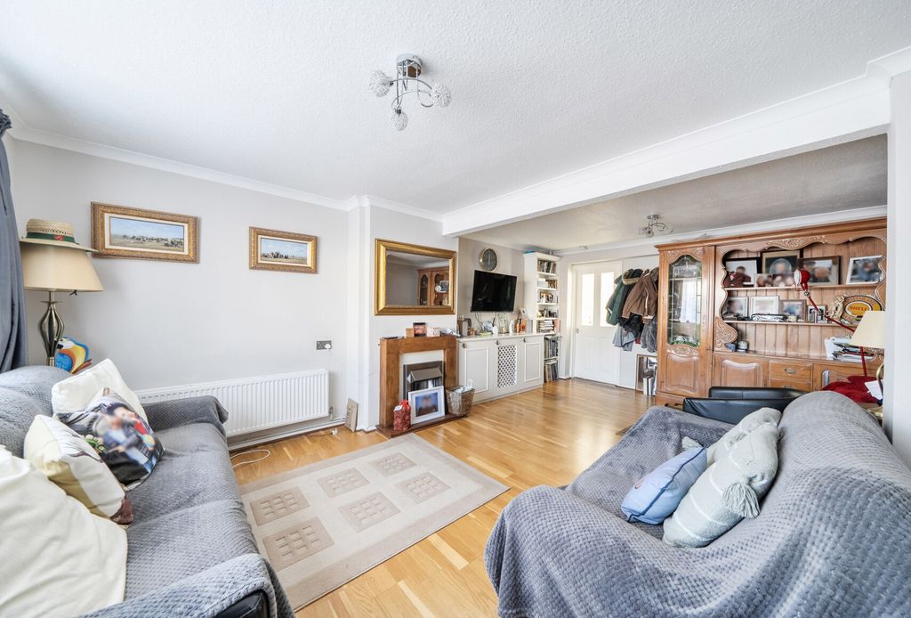 Property photo 3 of 17 1466514-6-6A0F3Be...