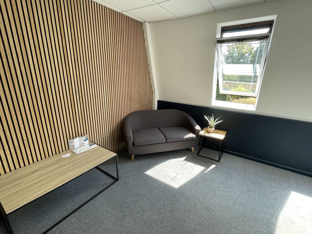 Property photo 3 of 3