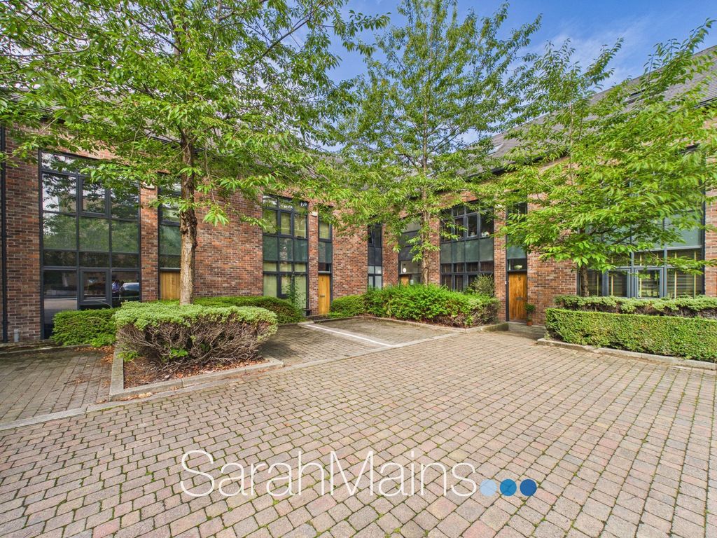 Property photo 1 of 13 External