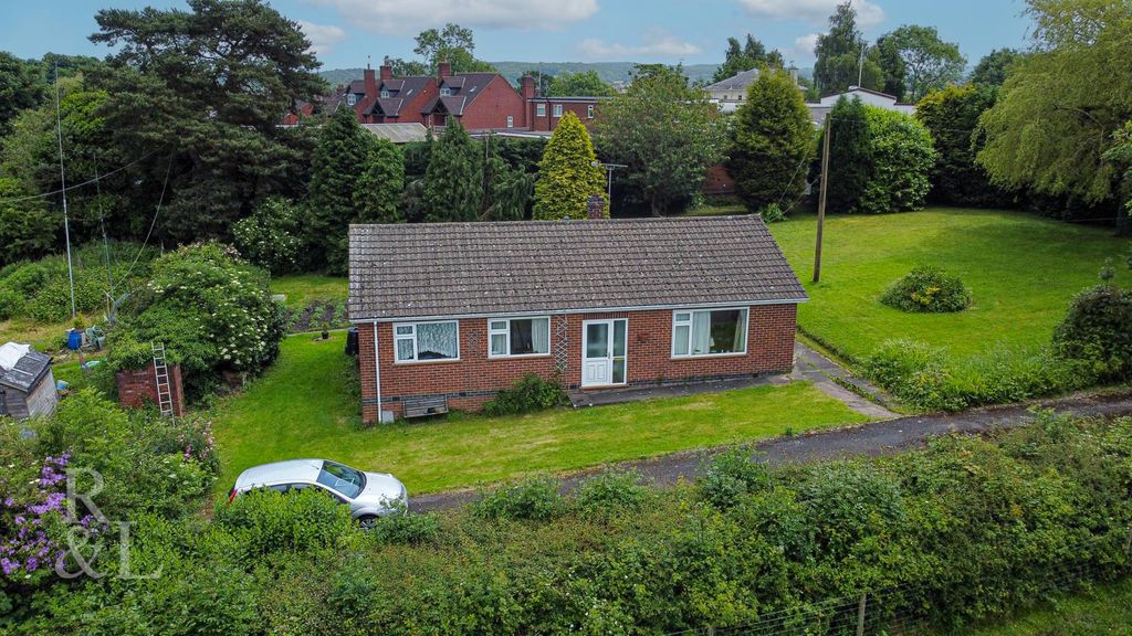 Property photo 1 of 16 New Road Jpg (4).Jpg