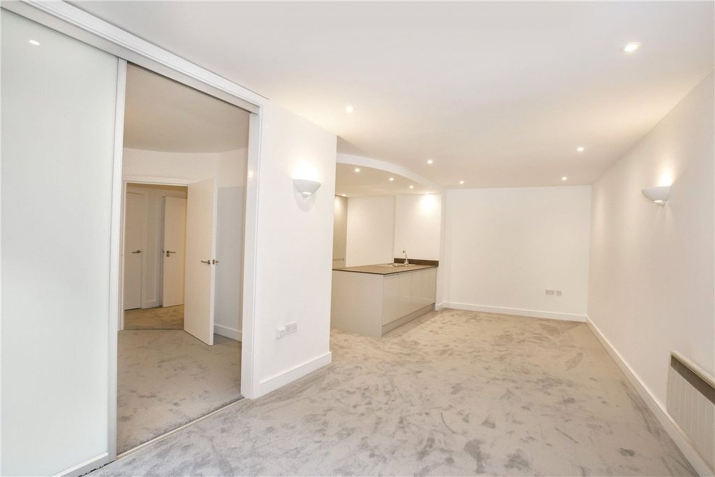 Property photo 3 of 11 Picture No. 04