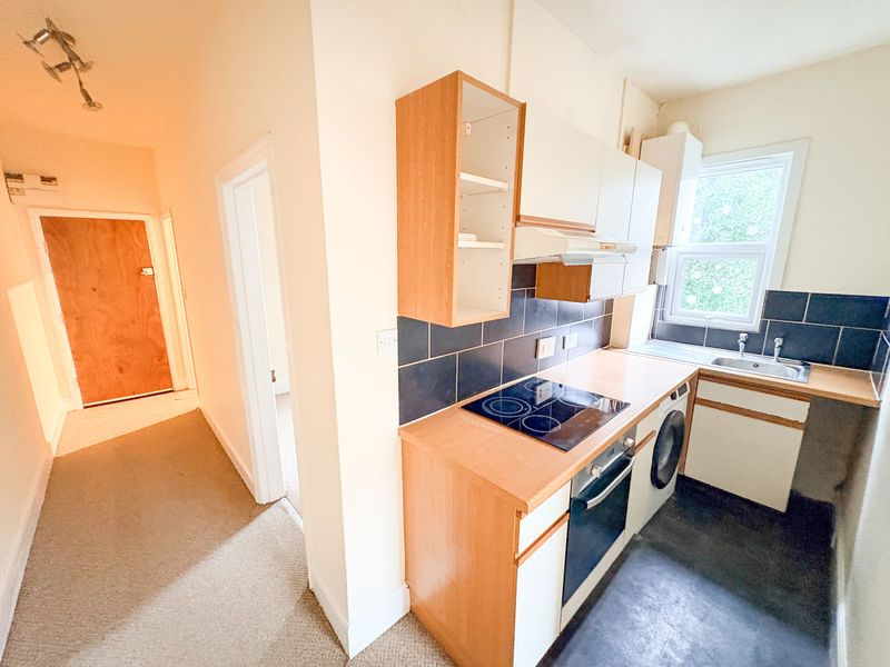 Property photo 3 of 6 Photo 4