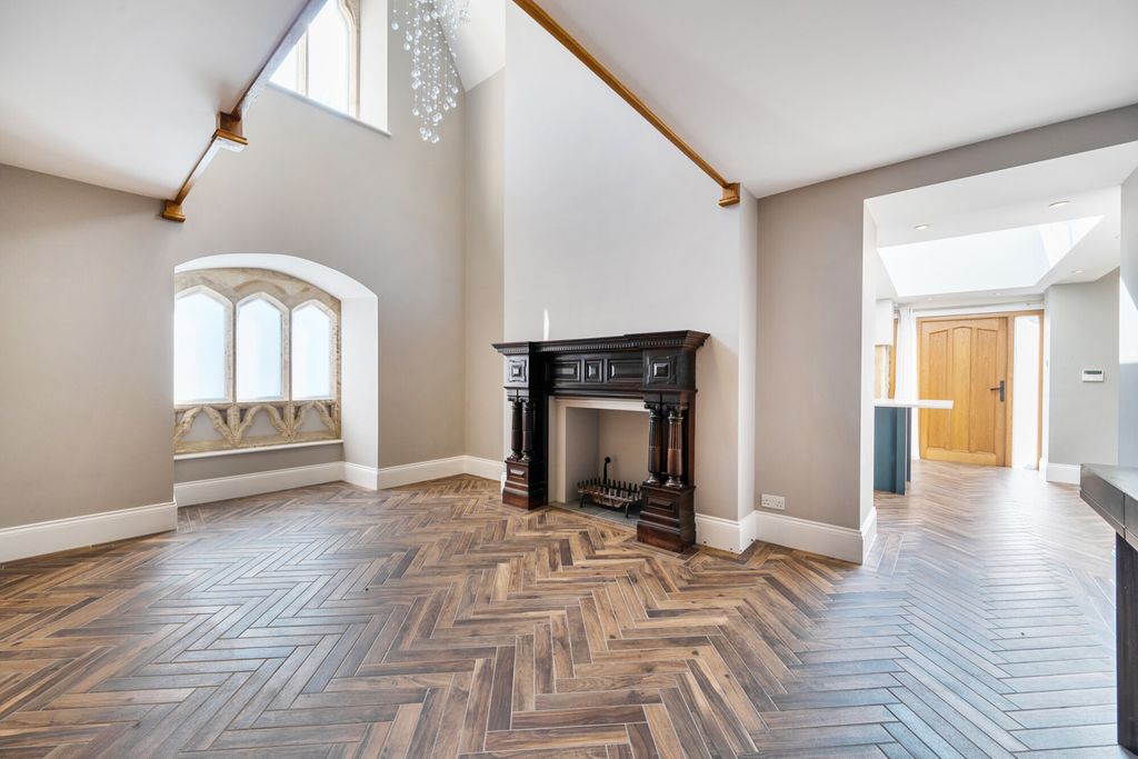 Property photo 3 of 23 1499858-12-6A6cc3...