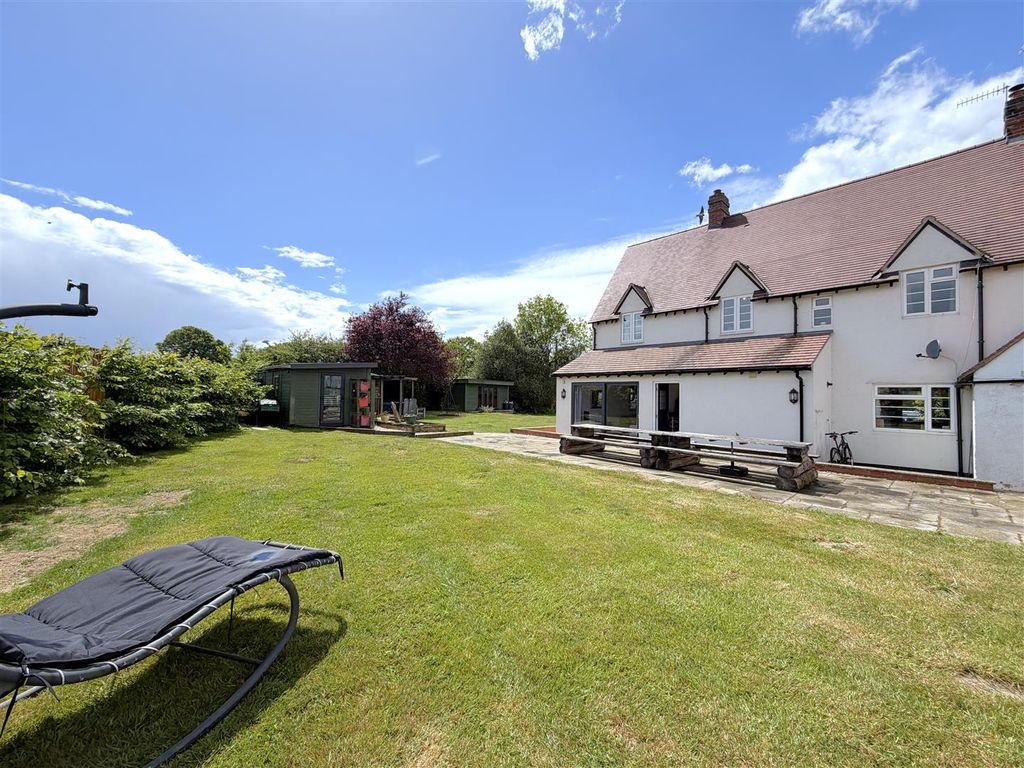 Property photo 2 of 30 Img_6225.Jpg
