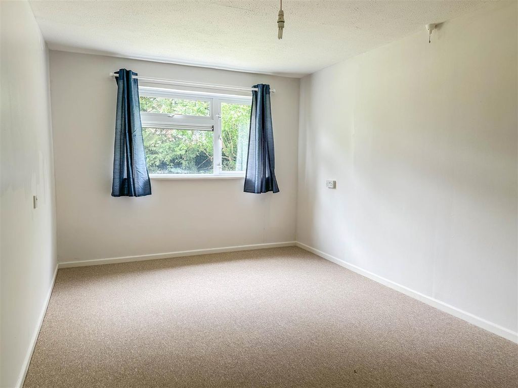 Property photo 3 of 11 Img_4976.Jpg