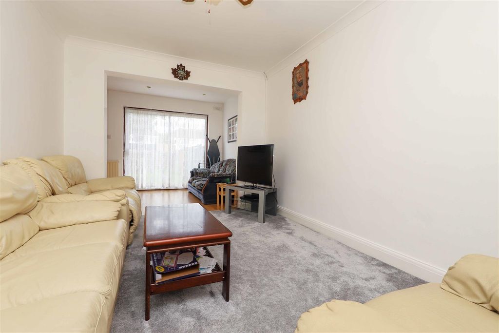 Property photo 3 of 15