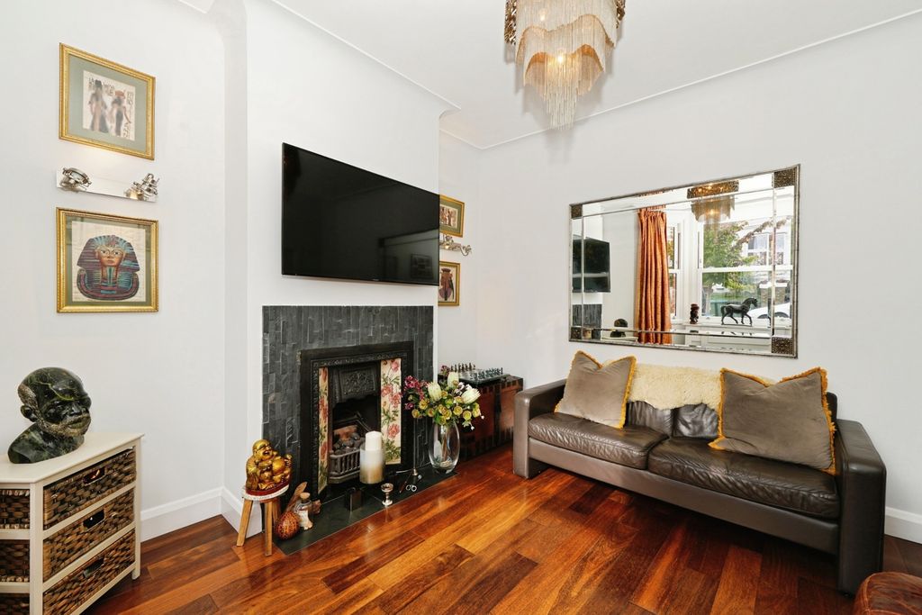 Property photo 3 of 23 Pbox-Img.Jpg