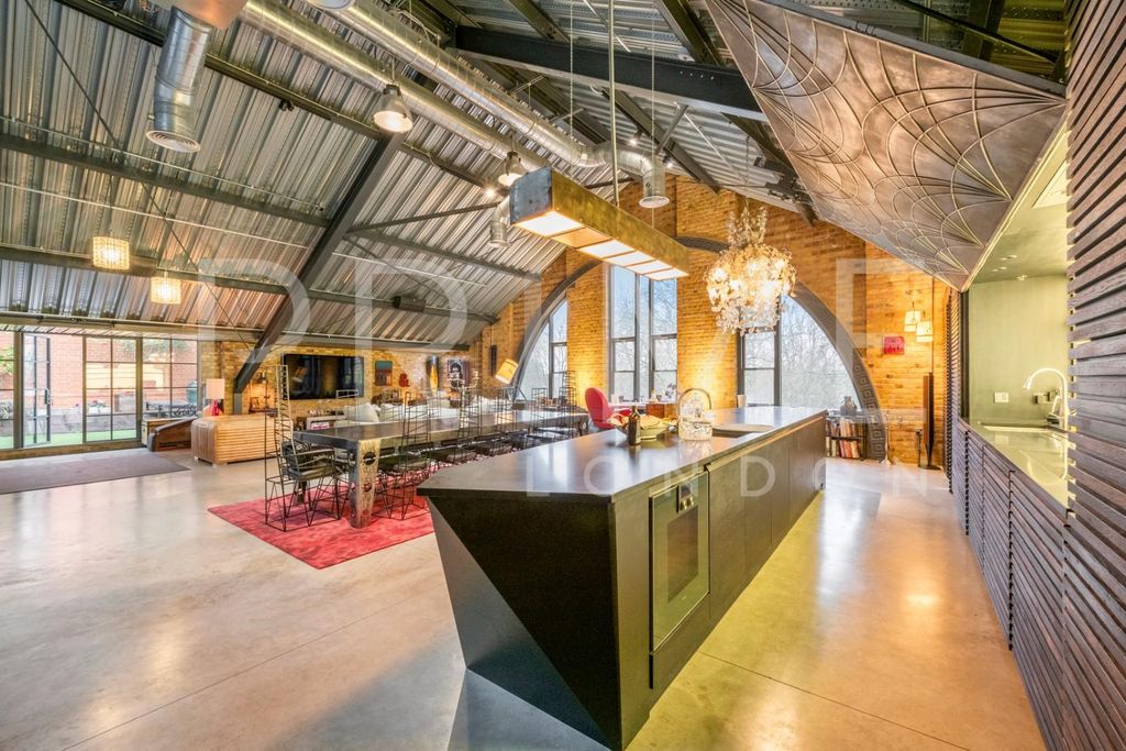 Property photo 1 of 20 1Llp (4).Jpg