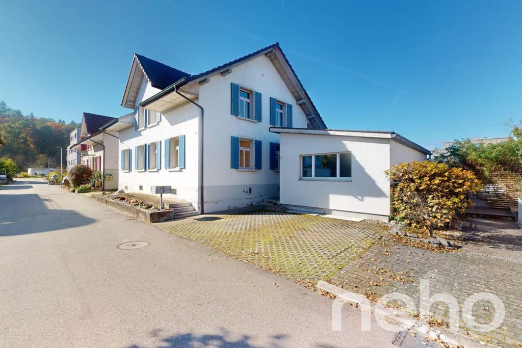 Property photo 1 of 13