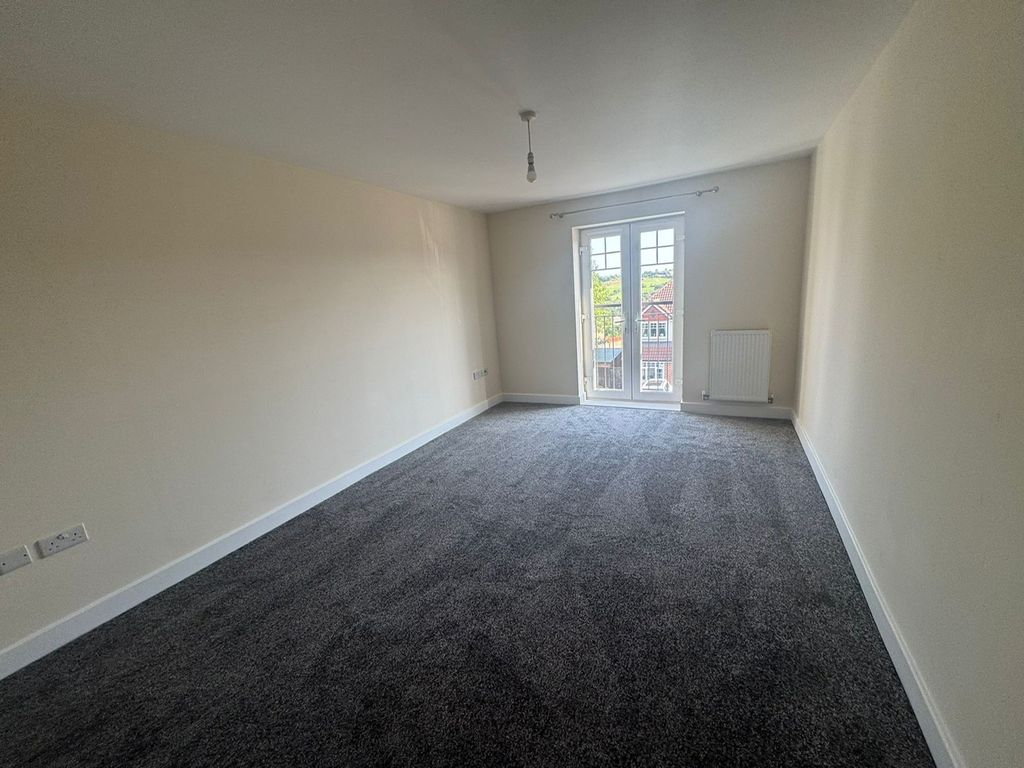 Property photo 2 of 10 Image