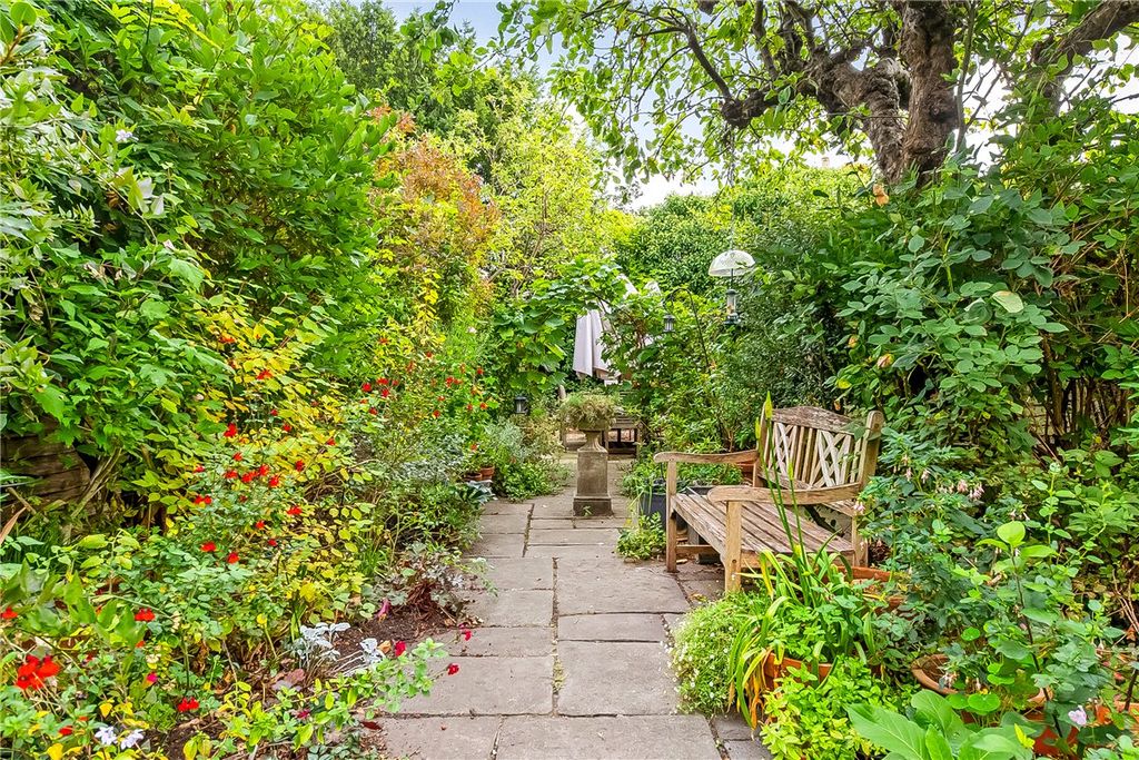 Property photo 2 of 15 Picture No. 09
